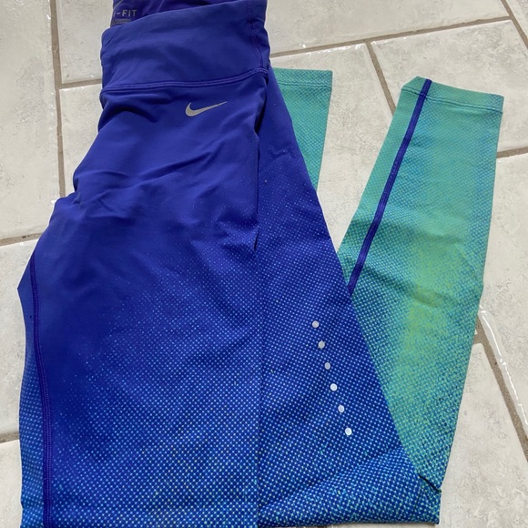Nike Pants - Nike running Dri-fit leggings